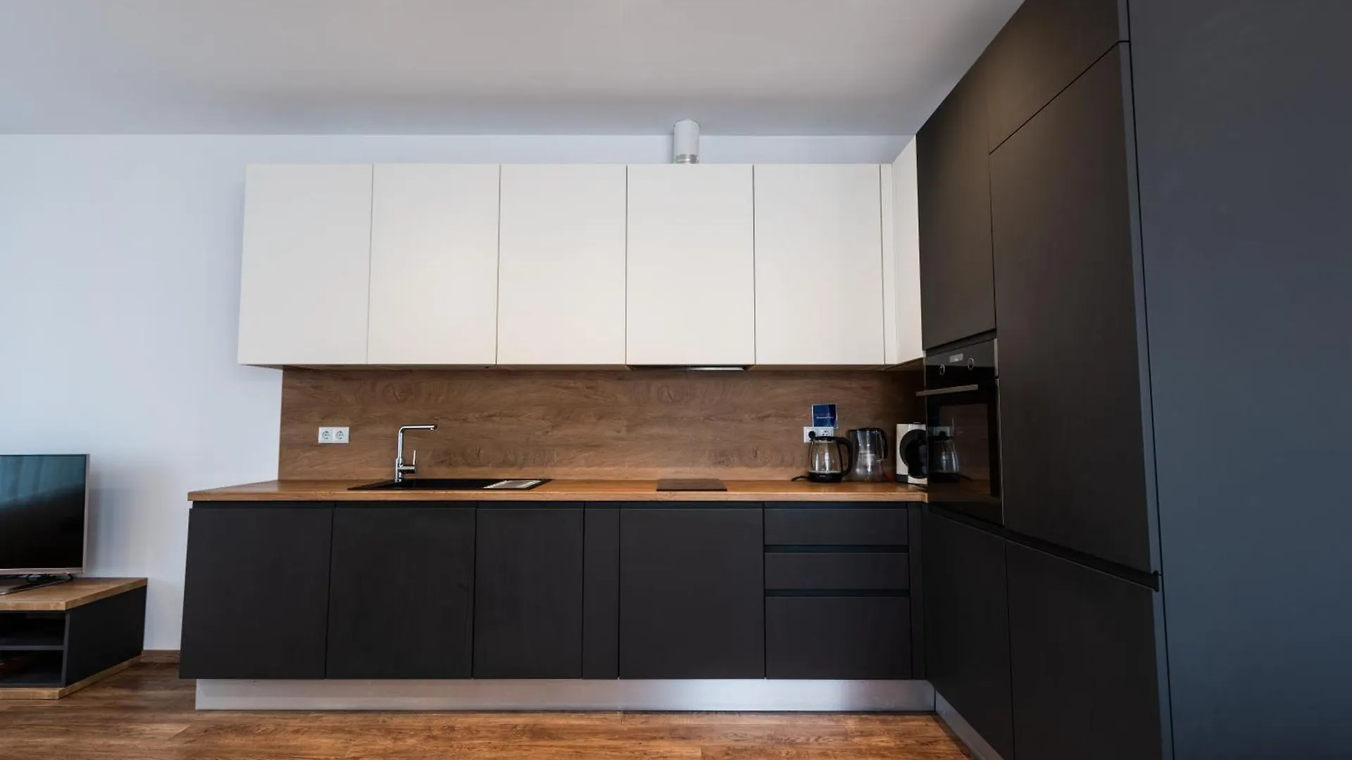 Apartment Spacious, Free Parking, 3Min Beach, Flora Panorama Burgas Bulgaria