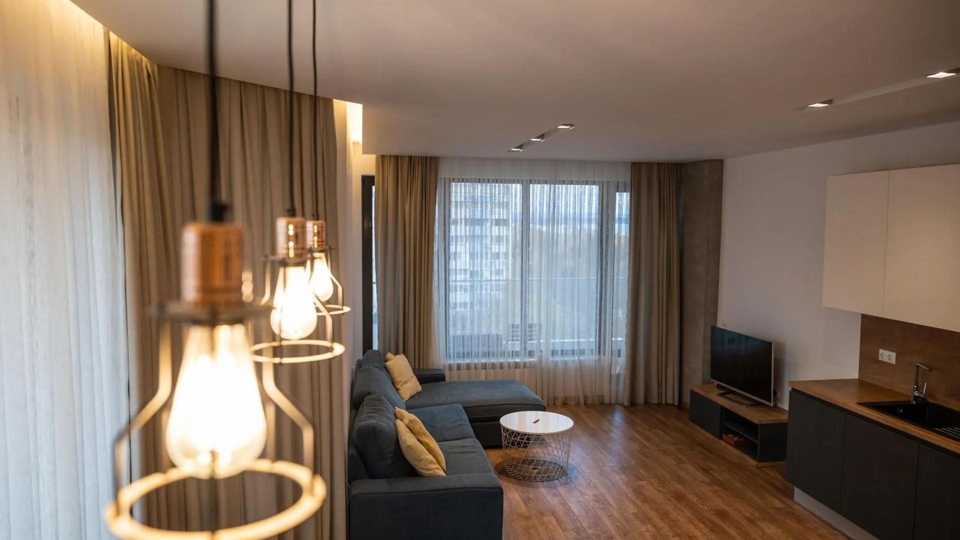 Spacious, Free Parking, 3Min Beach, Flora Panorama Burgas