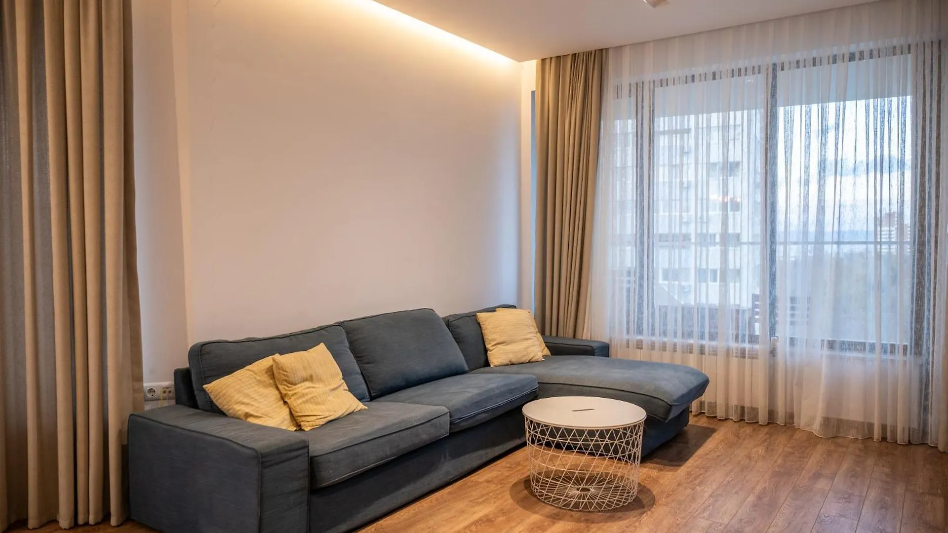 Spacious, Free Parking, 3Min Beach, Flora Panorama Burgas 0*,  Bulgaria