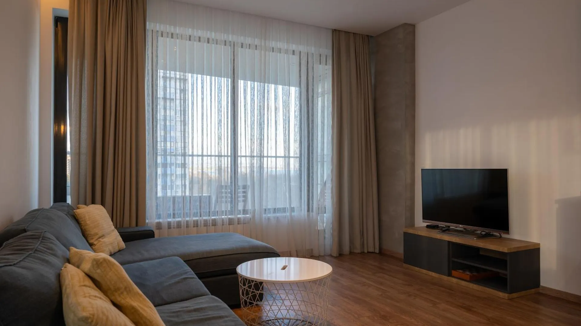 Spacious, Free Parking, 3Min Beach, Flora Panorama Burgas